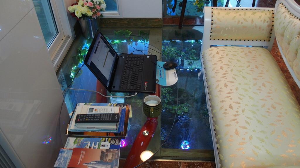 Black Rosehouse Seogwipo Room photo